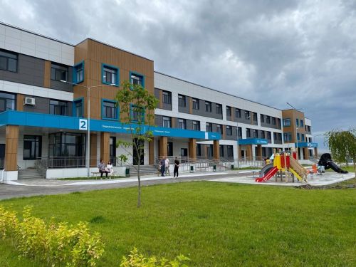Министр здравоохранения Татарстана оценил строящуюся многопрофильную поликлинику в Осиново