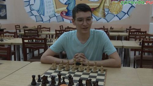 Воспитанники зеленодольской шахматной школы сражаются с сильнейшими командами республики