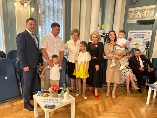 Семья зеленодольских педагогов посетила Государственную Думу