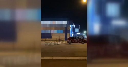 В Татарстане женщина кричала матом на дочь, а позже бросилась под машину