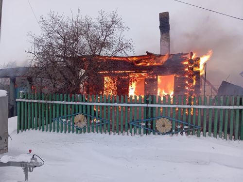В деревне Малые Ширданы Зеленодольского района сгорели дача и баня