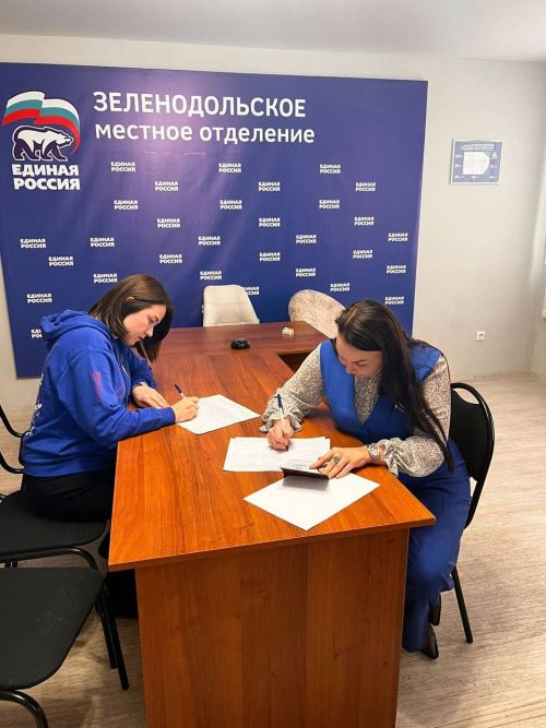 В Татарстане прошел единый день сбора подписей в поддержку выдвижения Владимира Путина на выборах Президента