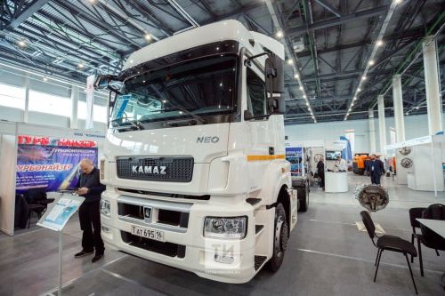 «КАМАЗ» в 2023 году увеличил продажи автобусов и электробусов почти до 2 тыс.