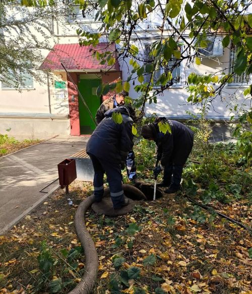Сотрудники ЗВКС приступили к осенним профилактическим работам по промывке городских канализационных сетей