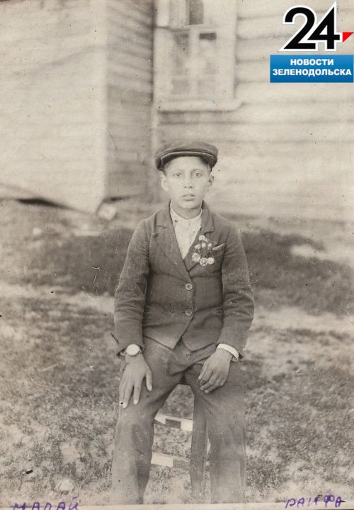 Жительница Новосибирска Юлия Далецкая обнаружила дома фотоальбом, в котором запечатлены Раифа и её жители в предвоенном 1940-м