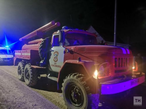 Под обломками сгоревшего дома в Татарстане пожарные нашли тело мужчины