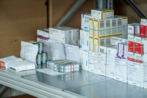Врач: Самолечение — причина того, что возбудители болезней перестают «бояться» антибиотиков