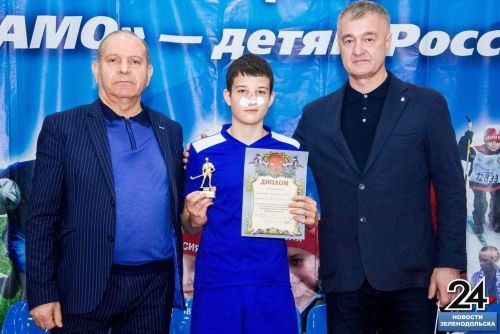 СК «Маяк». Всероссийский турнир по хоккею на траве среди юношей