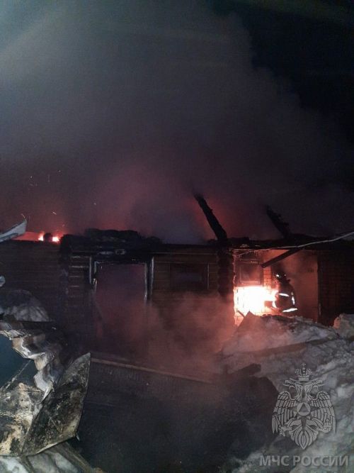 В поселке Осиново Зеленодольского района сгорели надворные постройки