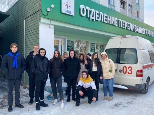 «Спасем жизнь вместе»: Студенты ЗМК присоединились к акции по сдаче донорской крови
