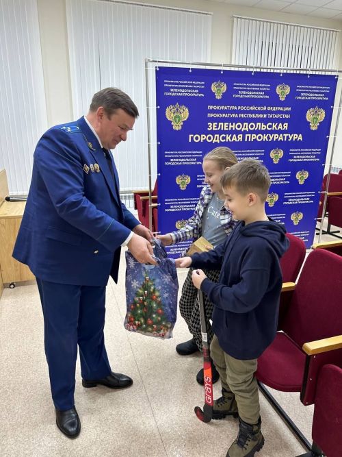 Прокурор Зеленодольска исполнил мечты юных спортсменов