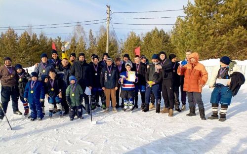 В селе Бело-Безводное прошел хоккейный турнир - «Хоккей-2024»