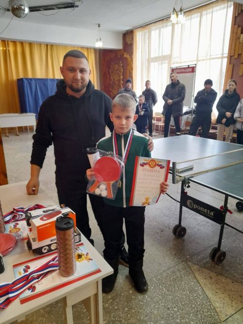 В селе Бело-Безводное определили лучших по настольному теннису