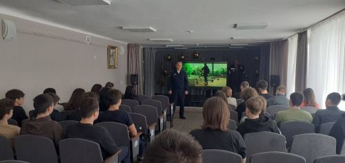 Сотрудники Госавтоинспекции  Зеленодольска проводят профилактические беседы