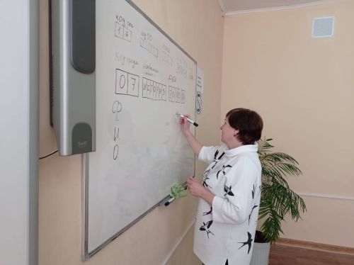 В Зеленодольске в 8 раз прошла всероссийская акция, где родители старшеклассников пишут ЕГЭ