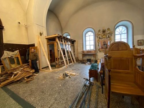 В Троицком соборе Раифского монастыря идёт ремонт