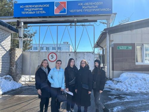 Волонтеры Зеленодольского механического колледжа помогли реабилитационному центру «Доверие»