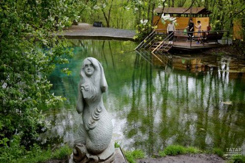 Введен запрет на купание вне купелей и ночные визиты на Голубые озера