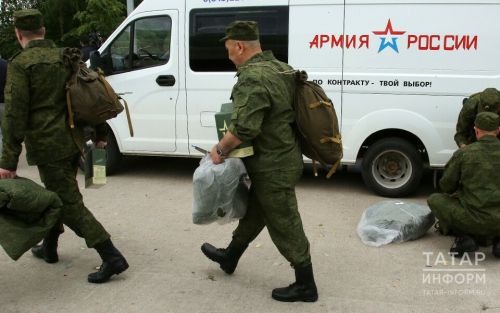 Контрактникам обязаны предоставлять выплаты даже во время обучения