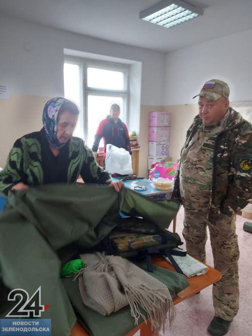 «Время выбрало нас»: нурлатские волонтеры помогают фронту, вдохновленные визитом земляка