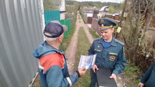 Инспекторы МЧС проводят рейды по садам в Зеленодольске