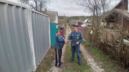 Инспекторы МЧС проводят рейды по садам в Зеленодольске