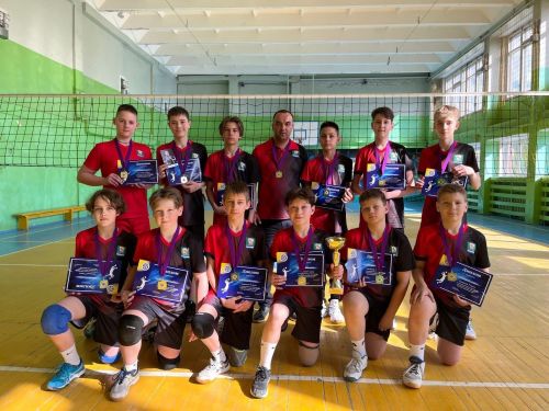 Зеленодольские волейболисты стали абсолютными чемпионами в Нижнекамске