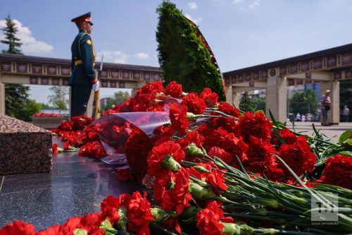 Улицы Казани к 9 мая украсят советскими плакатами