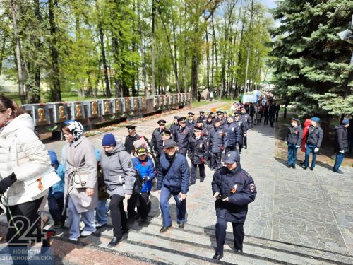 На площади СК «Авангард» начался парад в честь 79 годовщины Великой Победы над фашистской Германией