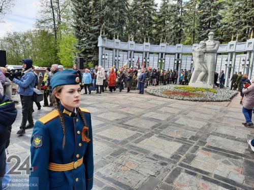 На площади СК «Авангард» начался парад в честь 79 годовщины Великой Победы над фашистской Германией