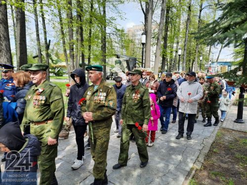 На площади СК «Авангард» начался парад в честь 79 годовщины Великой Победы над фашистской Германией