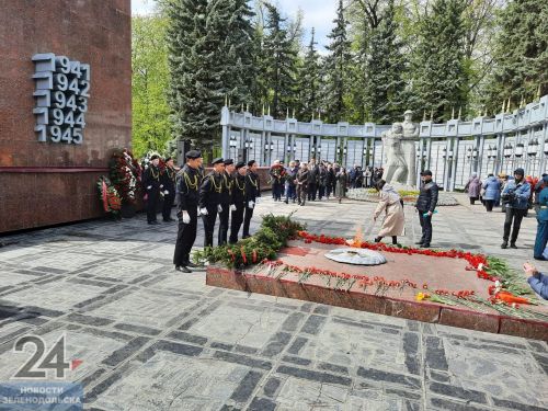 На площади СК «Авангард» начался парад в честь 79 годовщины Великой Победы над фашистской Германией