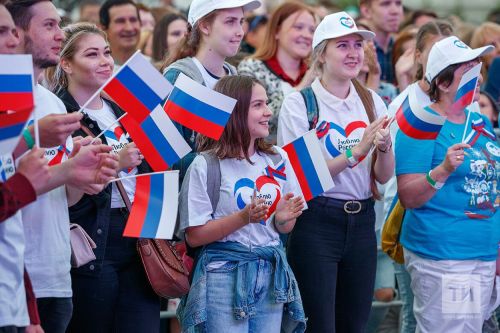 Праздничный день 12 июня будет выходным не для всех россиян