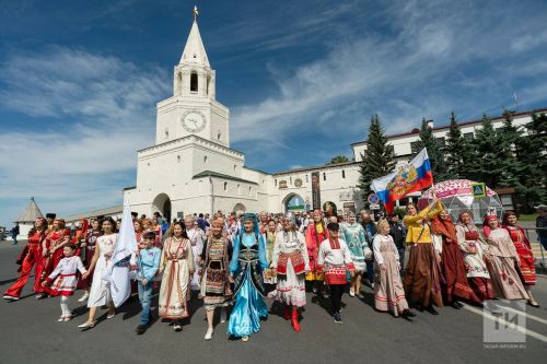 В казанском параде Дружбы ко Дню России приняли участие около 50 народов