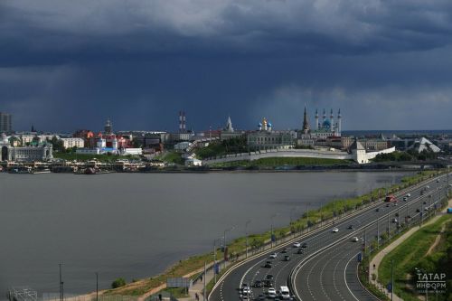 В Татарстане ожидаются сильный ветер, гроза и до +22 градусов