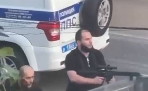 В результате теракта в Дагестане погибло не менее 9 человек, ликвидировано четыре террориста
