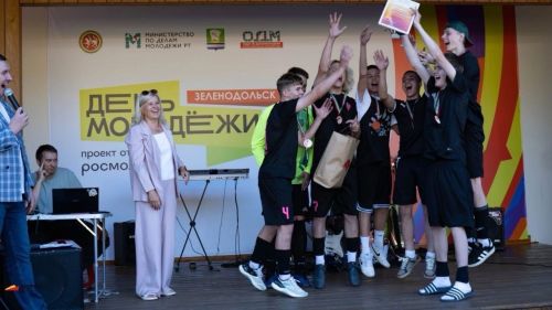 В Зеленодольской «Березовой роще» провели городской турнир по футболу «Удар в девятку»