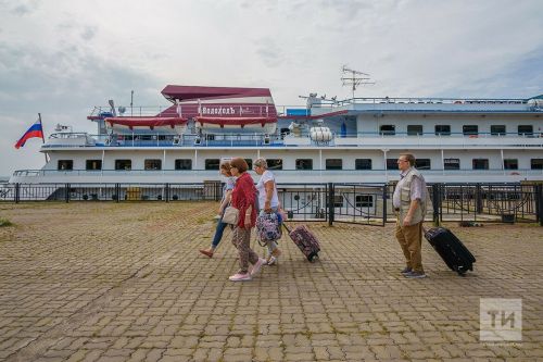 Туризм в России: россияне всё чаще путешествуют внутри страны