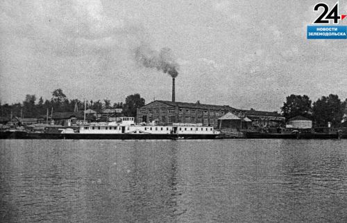 Память детства моего: О том, как в Паратске появились первые врачи