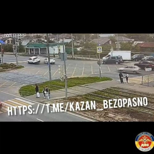 В результате столкновения двух авто, четыре человека оказались в больнице