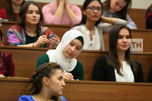 С новым учебным годом вырастут стипендии