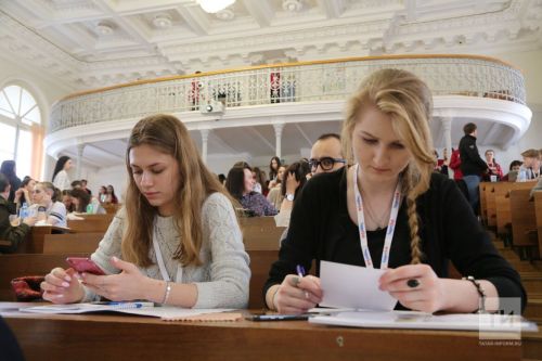 В программу вузов РФ внесут новый учебник истории