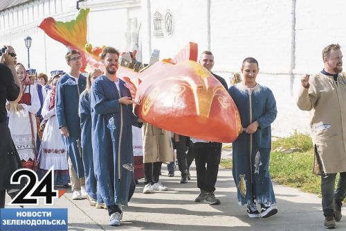 На острове-граде Свияжске на гастрономическом фестивале выбрали самую вкусную уху