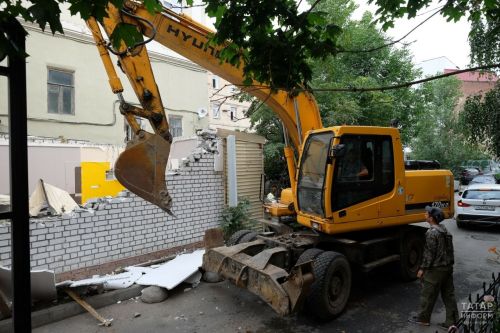 В Казани снесут девять незаконных торговых точек