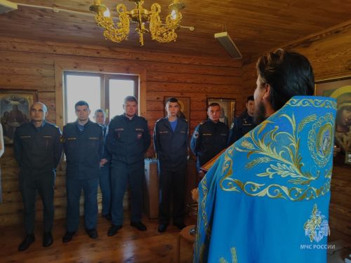 Зеленодольские пожарные отметили День иконы «Неопалимая купина»