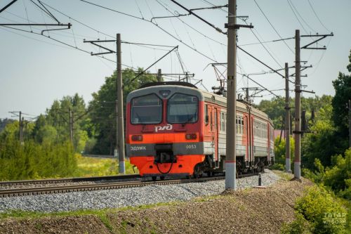 В РТ один из вагонов поезда сошел с рельсов