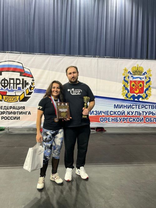 Айгуль Ситдикова одержала победу на Чемпионате ПФО по жиму
