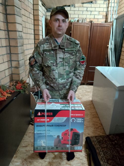 Волонтеры из села Северные Нурлаты передали генератор, пауербанки и кабели участнику СВО