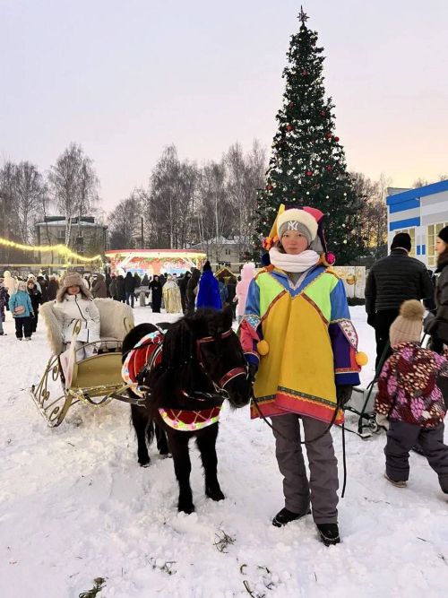 В Осиново состоялось торжественное открытие елки