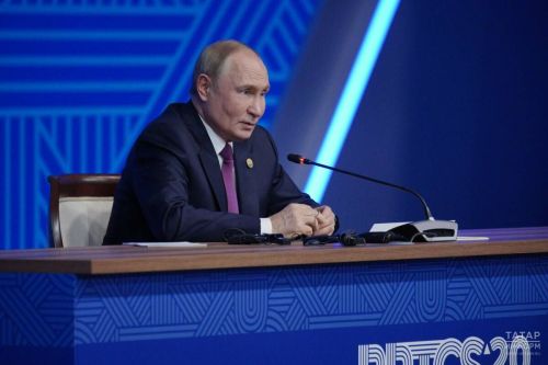 Появилась возможность задать вопрос Путину через национальный мессенджер МАХ